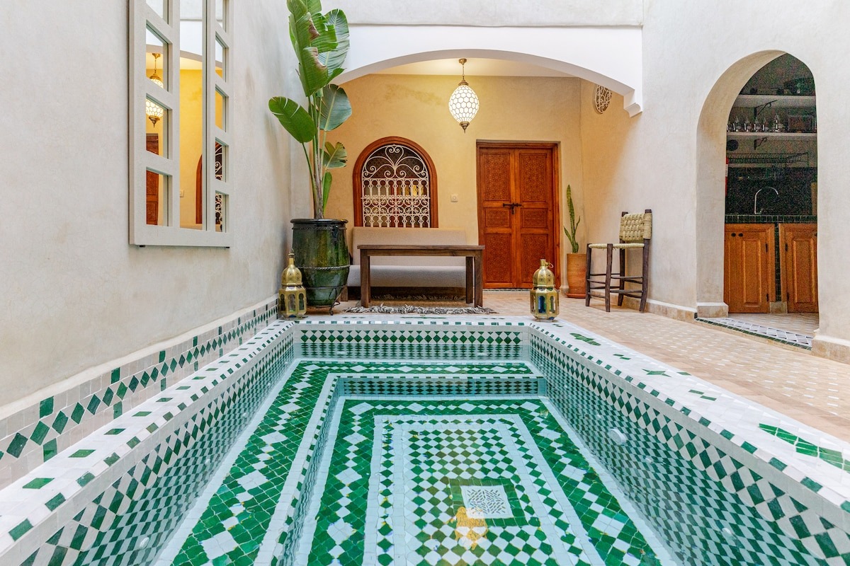 Riad de charme authentique avec piscine très bien situé