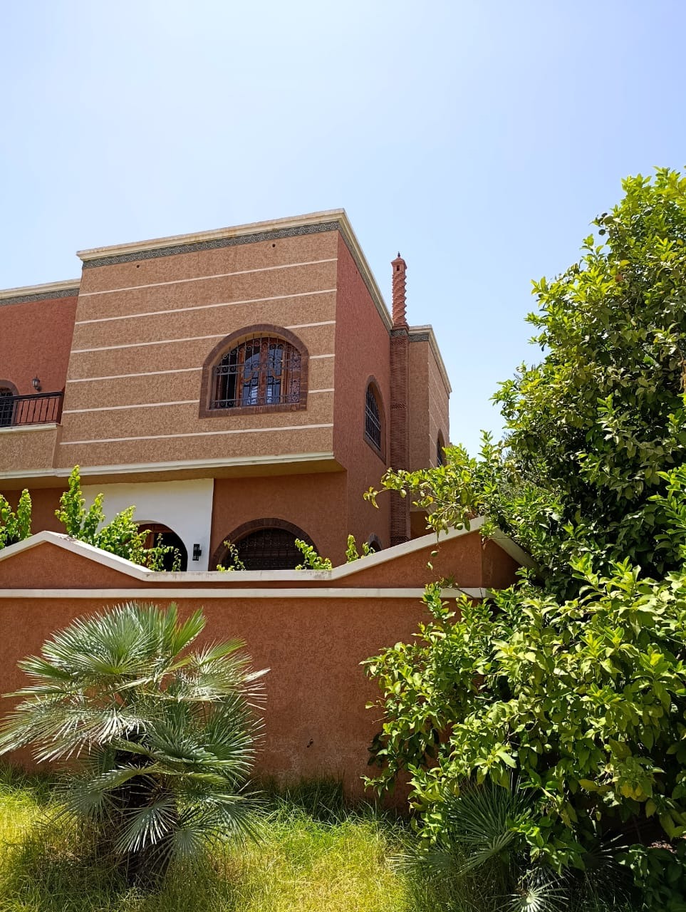 🌟 Superbe Villa Spacieuse à 3 Façades à Vendre – Targa Palmier, Marrakech