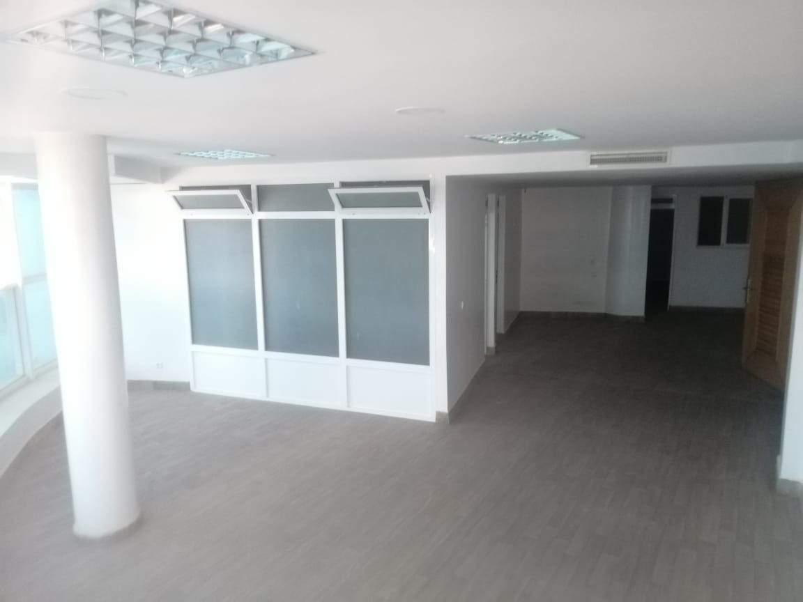Plusieurs Plateaux Bureaux à Louer au Centre Ville de 82m² au 150m²